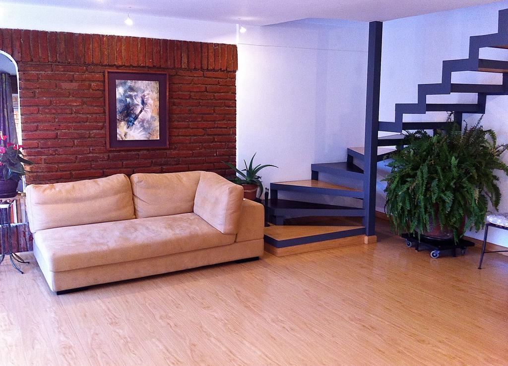 B&B Oui Madame Tijuana Luaran gambar