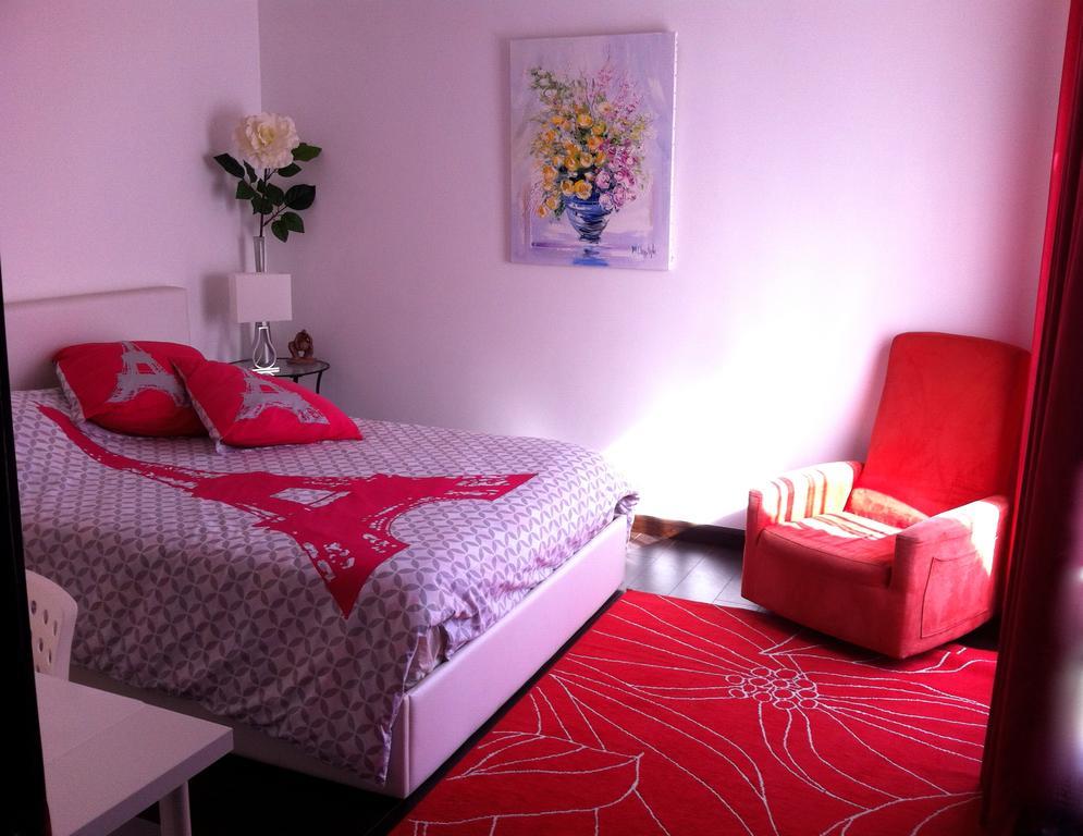 B&B Oui Madame Tijuana Bilik gambar