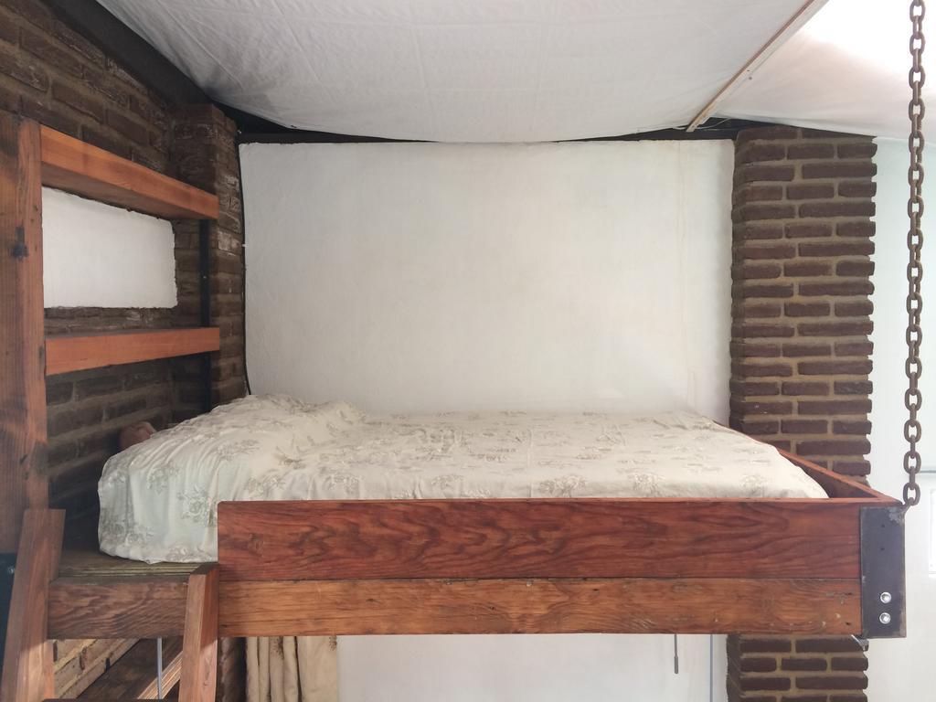 B&B Oui Madame Tijuana Bilik gambar